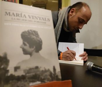 María Vinyals: la historia de una mujer de bandera hecha ensayo